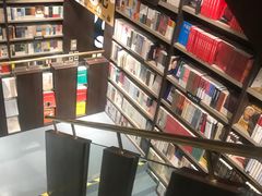 -钟书阁(群光广场店)