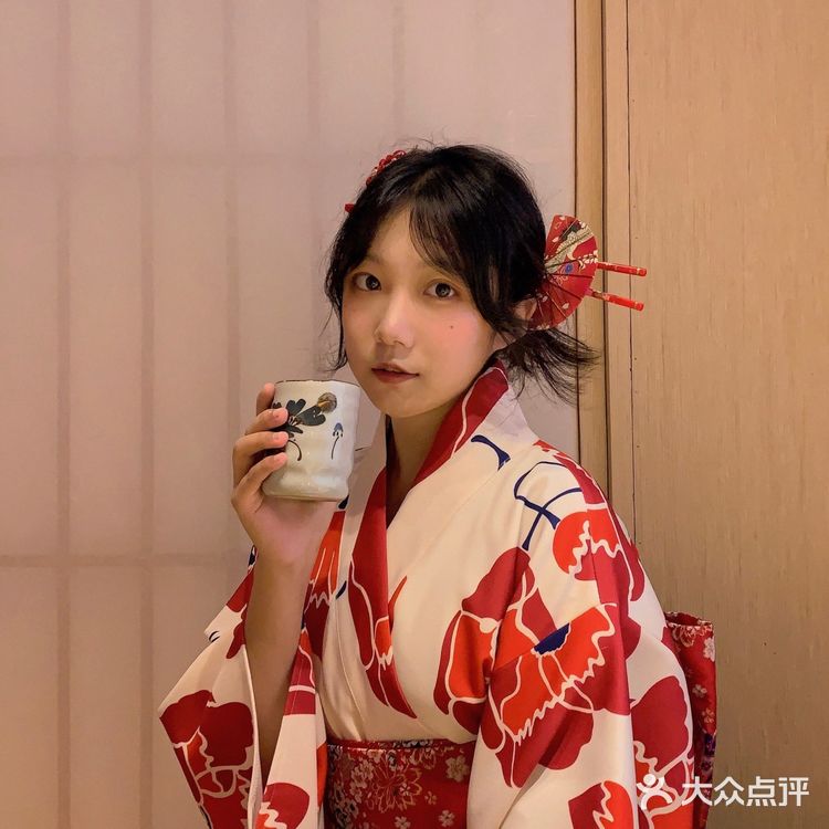 想穿和服和想吃烤肉的朋友很推荐噢
