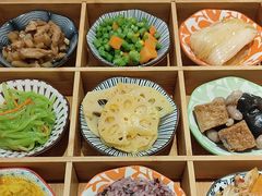 -轻蔬不用等·素食(江苏路店)
