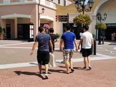 -佛罗伦萨小镇广佛名品奥特莱斯(疏港路店)