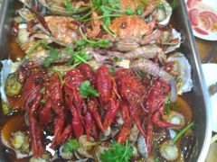 -老东镇啤酒屋海鲜加工·蒸汽海鲜·海鲜烧烤(台东店)
