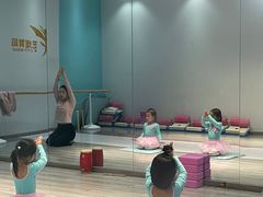 -艺熠舞蹈口才主持表演艺术中心(爱琴海校区)
