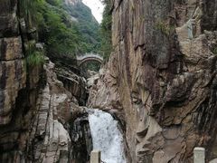 -鄣山大峡谷