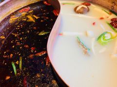 -三人行骨头王火锅(长寿店)