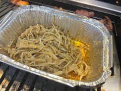 -臻牛烤肉