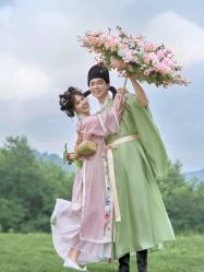 -蒙娜丽莎婚纱摄影(南门店)