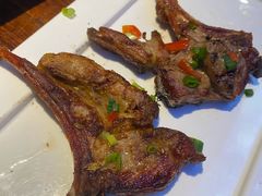 苏尼特金质烤羊排-三个蒙古大叔羊肉串(大宁店)