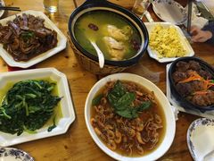 -云河农家乐饭店(福禄缘树山店)