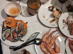 -领鲜活海鲜榴莲自助火锅(东门店)