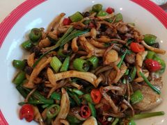 -鑫巴蜀小镇 · 水煮鱼专研店(玉桥店)