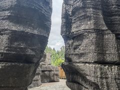 -梭布垭石林景区