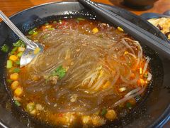 -爆炸头阿姨小四川正宗川味小吃(无任何分店)