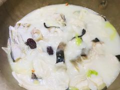 -滇香肴·云南菜蒸汽石锅鱼(云南北路店)