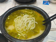 -鸡汤过桥·过桥米线