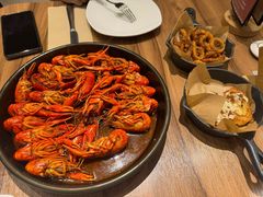 -必胜客(威高广场店)