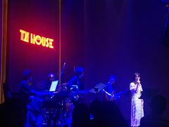 -TZ House音乐现场(来福士中心店)