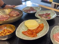 -臻牛烤肉