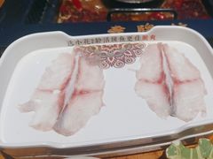 -老牌坊云南鱼豆花火锅(哈西万达店)