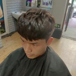 -木格造型美发