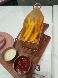 -奈尔宝家庭中心·亲子餐厅(鄞州万达店)