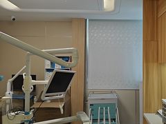 -上海仁爱医院口腔科 · 种植