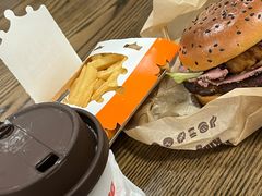 -汉堡王(颐和汇邻湾广场店)