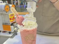 -牛牛和清小妞芝士卷饼厂(红谷滩万达店)