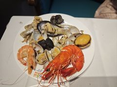 -领鲜活海鲜榴莲自助火锅(东门店)