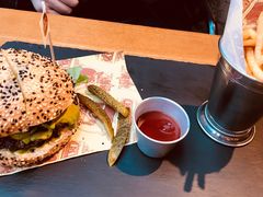-FAT COW(虹梅路店)