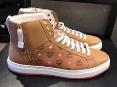 -MCM(比斯特上海购物村店)
