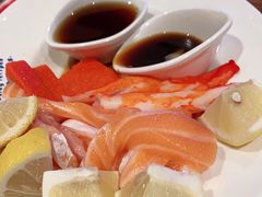 -四海一家自助餐(益田假日广场店)