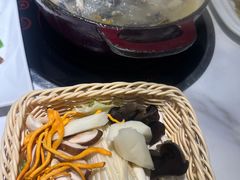 -黑鸡小馆(金源店)