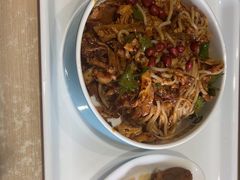 -灵芝妹子海鲜米线(劳动公园店)