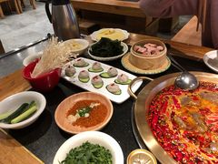 -潮火锅·麻辣牛肉火锅(观音桥方圆·LIVE店)