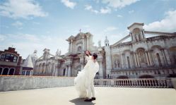 欧美时尚-巴黎婚纱摄影工作室