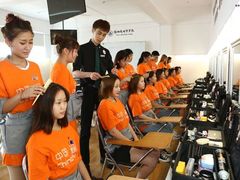 -维纳斯化妆摄影学校