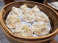 -莱莱小笼·乔艾