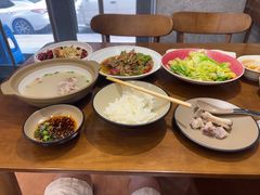 -叁煨蹄花·下饭盐帮菜(人民广场店)