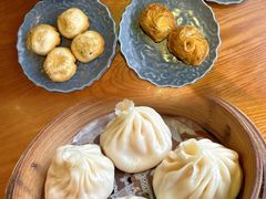 -鑫震源·苏式大虾生煎(山塘街店)