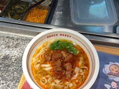 -呷佬·长沙手工米粉(金沙江路店)