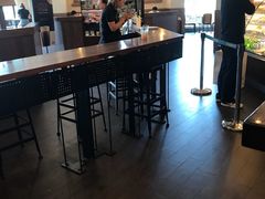 大堂-星巴克(无锡百联奥特莱斯店)