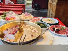 -小龙翻大江文化火锅(宽窄店)