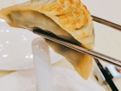 香煎鲜肉韭菜饺-凤凰楼酒家·粤宴点心(华强北店)