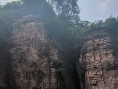 -龙潭大峡谷