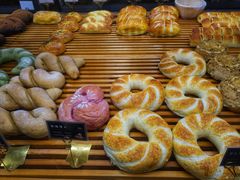 -焙丽拾光(麦凯乐直营店)