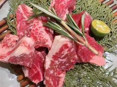 -草家酱蟹炭火烤肉店(珲春南路一店)