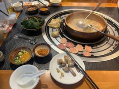 -阿山卓·野生菌火锅·纳西火塘烤肉