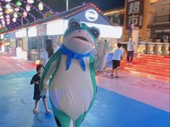 -亚龙湾亚泰商业街