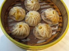 蟹黄小笼包-松鹤楼·非遗·苏帮菜(融科店)