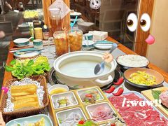 -四点金粥底火锅(沂州里店)